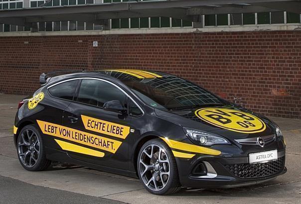 Opel weitet das Sponsoring in der Fußball-Bundesliga aus. Mit dem amtierenden Deutschen Meister und Champions-League-Teilnehmer Borussia Dortmund kommt eine weitere Partnerschaft auf höchster Fußballebene hinzu. Foto:Auto-Medienportal.Net/Opel